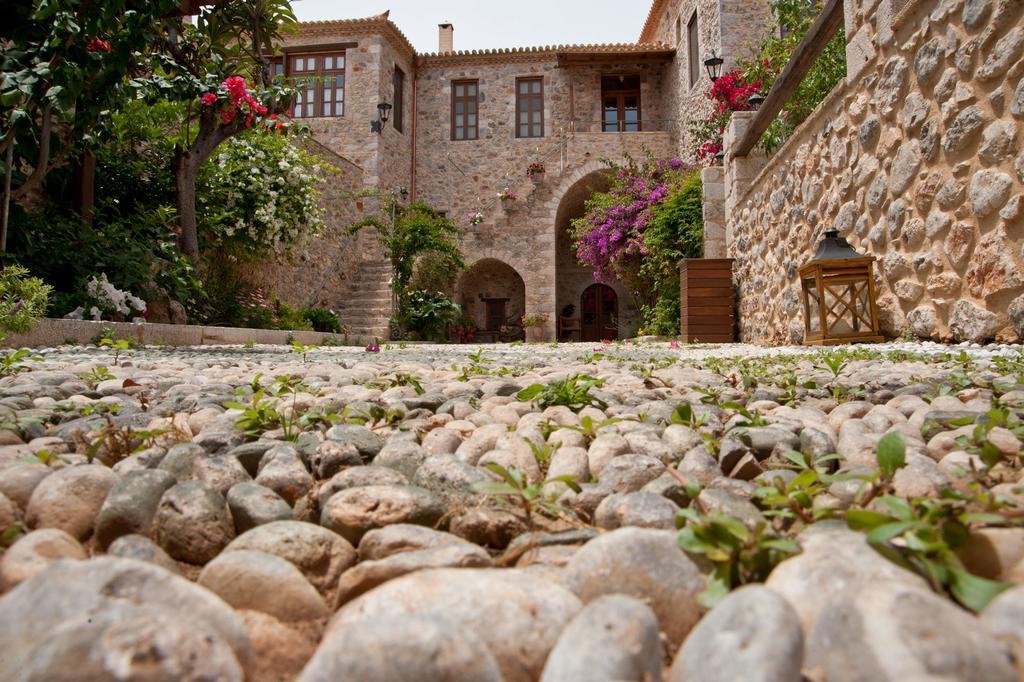 Archontiko Hatzipanayioti Leonidio Exterior photo